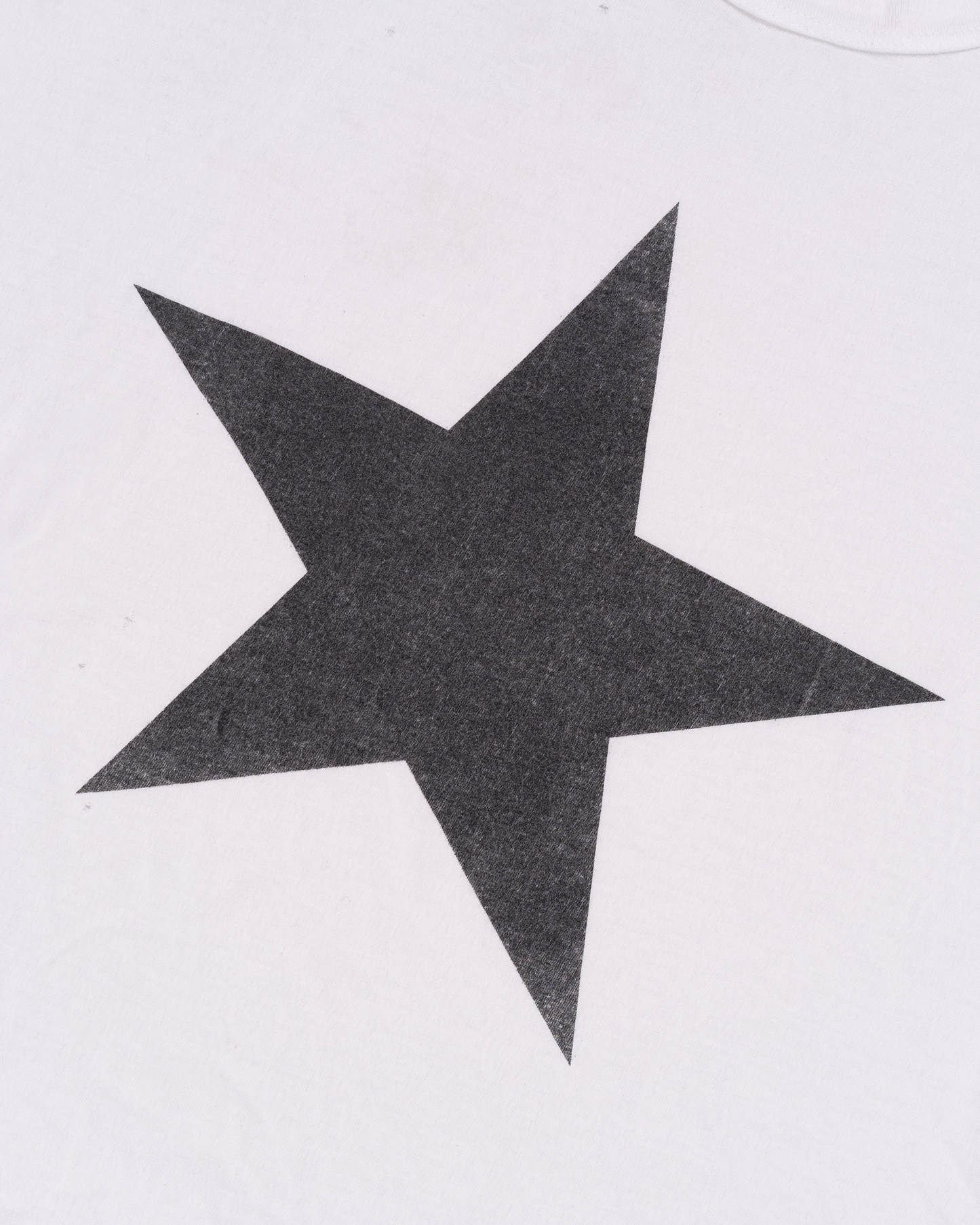 Star tshirt: Vintage white